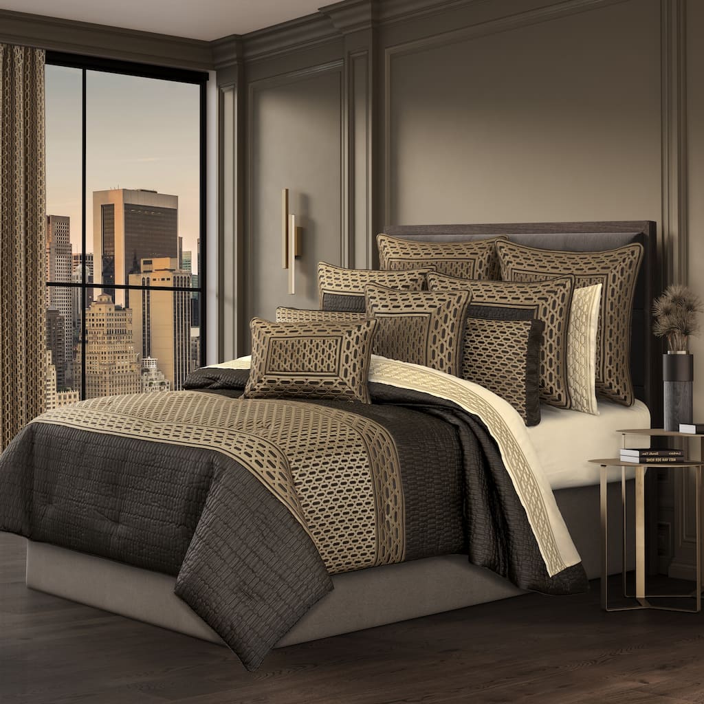 J. Queen New York Metropolitan Bronze Comforter Set
