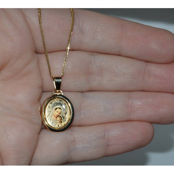 14k Yellow Solid Gold And Enamel 7 10 Inch Blessed Virgin And Baby Jesus Religious Pendant And 0 8 Mm Square Wheat Chain Overstock 12128919