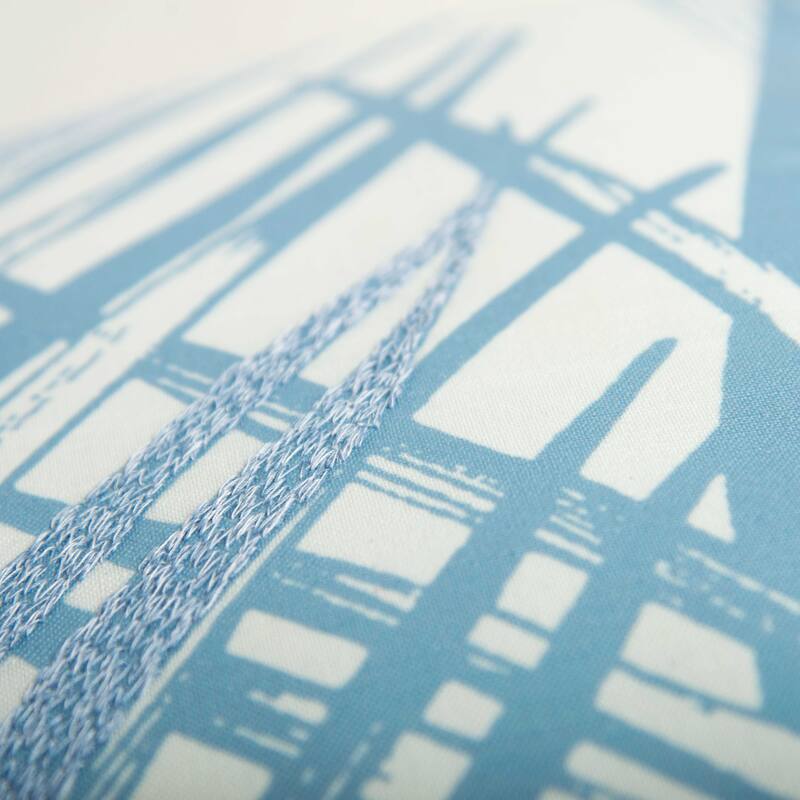 Rizzy Collection Modern Botanical Throw Pillow