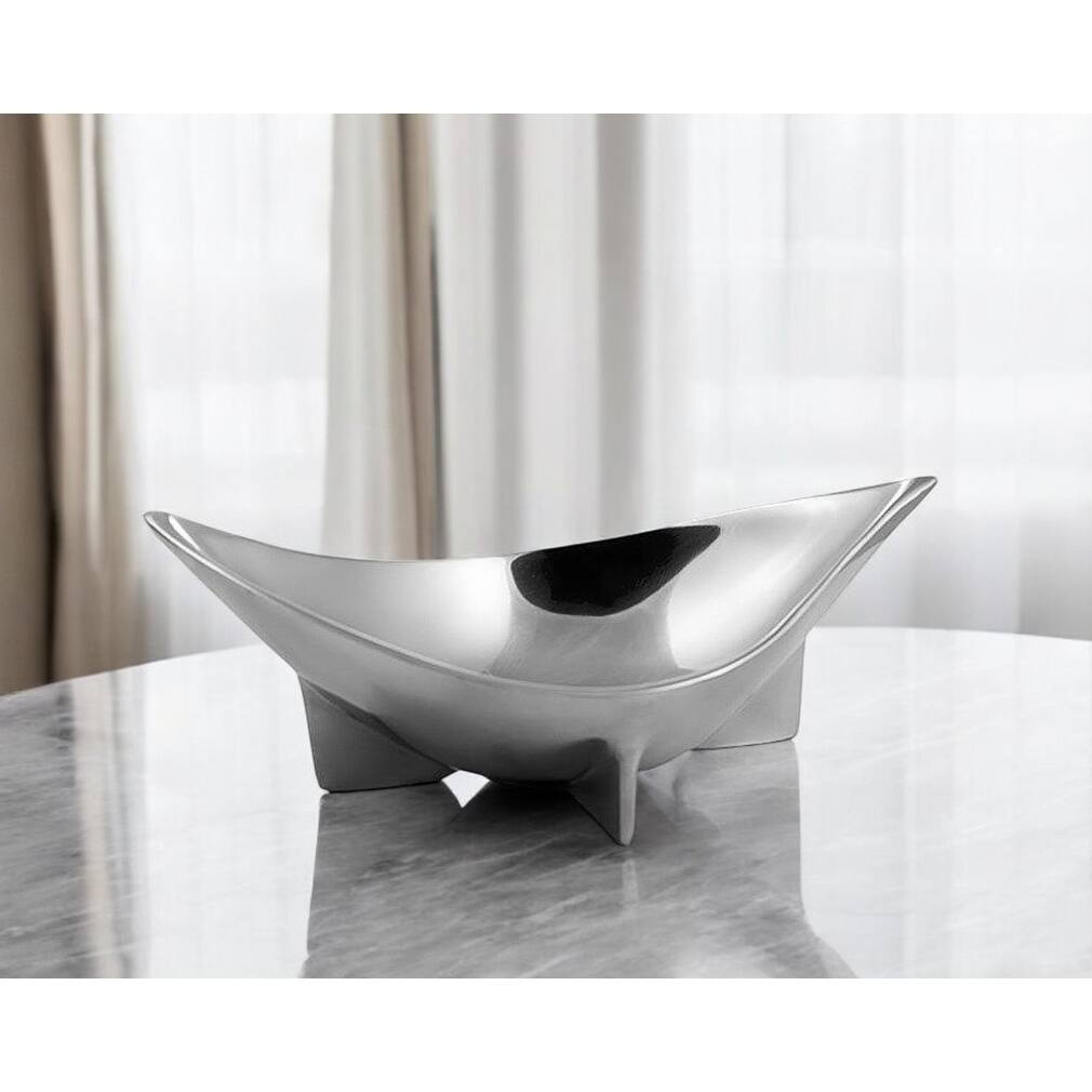 HomeRoots 12" Silver Aluminum Oval Centerpiece Bowl - 11.5' X '4' X '7.5