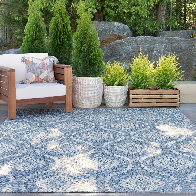 Dennis Coastal Floral Indoor/Outdoor Area Rug - 5'3'' x 7'3'' - Blue