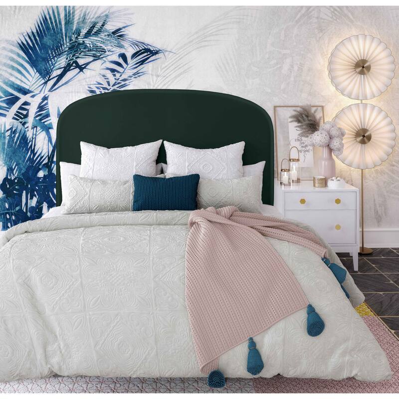 Carson Carrington Ytterhult Velvet Bed