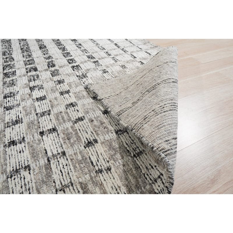 Hand-Knotted Wool Modern Pile Rug, 6' x 9', Gray Area Rug, Contemporary Design for Living Room or Office - L