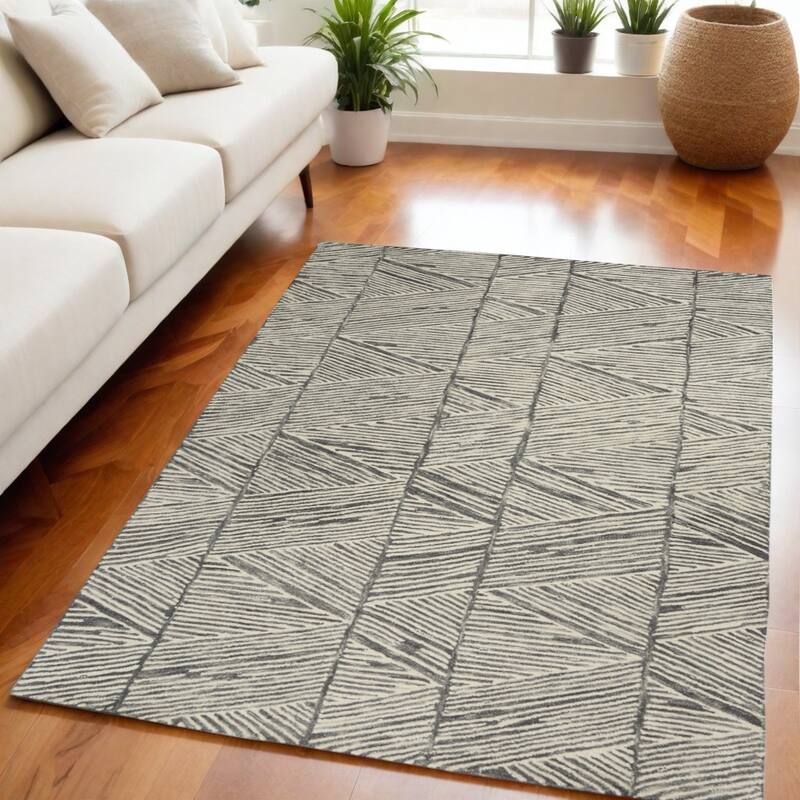 Faziv Power Loomed Abstract Modern Soft Area Rug By HomeRoots - 87' X '63' X '0.6 - Cream/Onyx - Rectangle