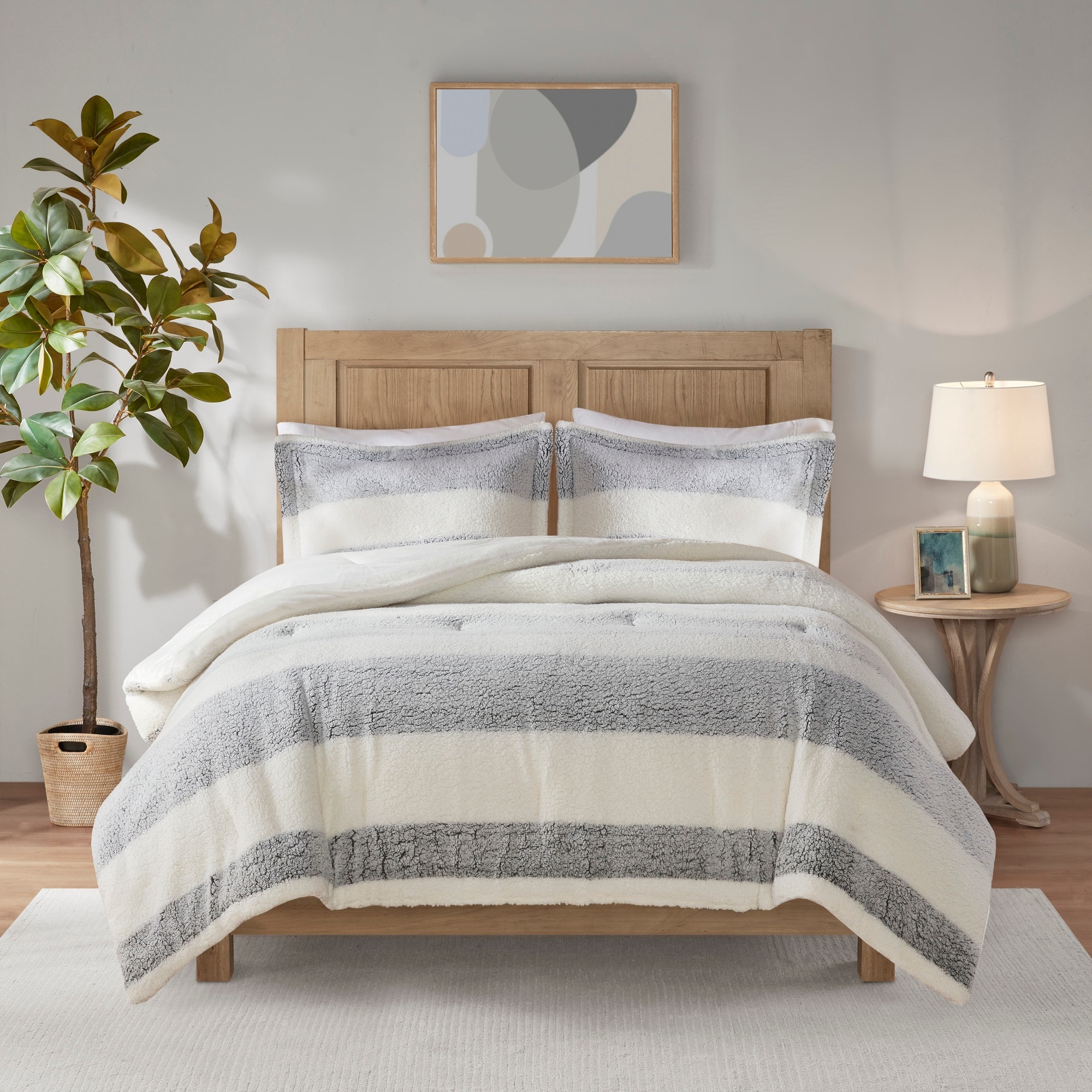 Madison Park Hollis Green/Ivory Sherpa Comforter Set