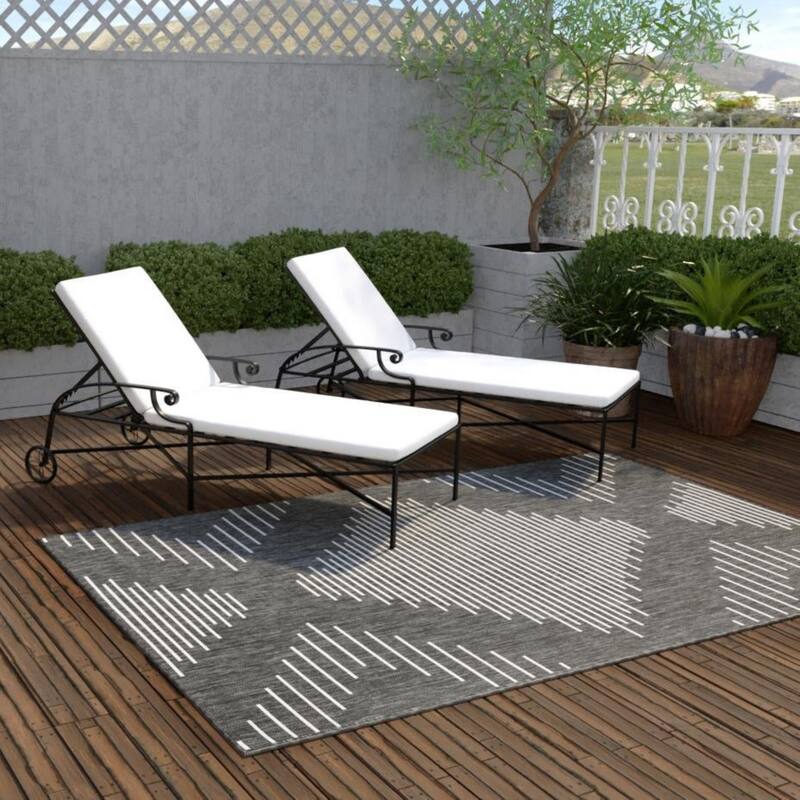 Outdoor Ucul Collection Area Rug - Charcoal Gray - 5'3"x8'