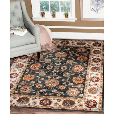 SAFAVIEH Summit Taisia Traditional Oriental Rug