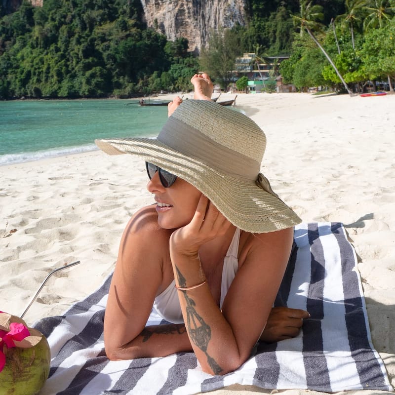 Arkwright Cali Cabana Beach Towels Pack of 4 100% Ring Spun Cotton Large Soft Quick Dry Pool Towel, Perfect for Hotel 30 x 60 in