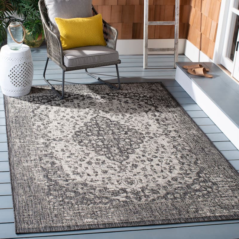 SAFAVIEH Courtyard Boud Indoor/ Outdoor Waterproof Patio Backyard Rug - 5'3" x 7'7" - Black/Grey