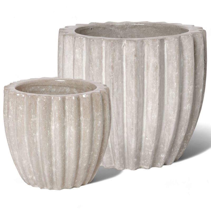 Round Ridged Planter