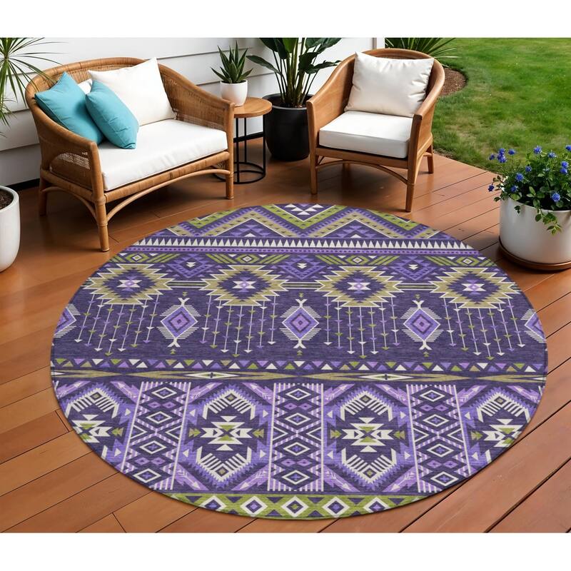 HomeRoots Aztec Transitional Rectangle Outdoor Rug - 8' Round