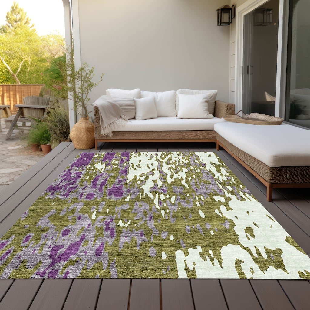 Machine Washable Indoor/ Outdoor Abstract Contemporary Chantille Rug