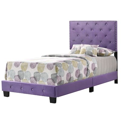 Charming Bed For Stylish Spaces