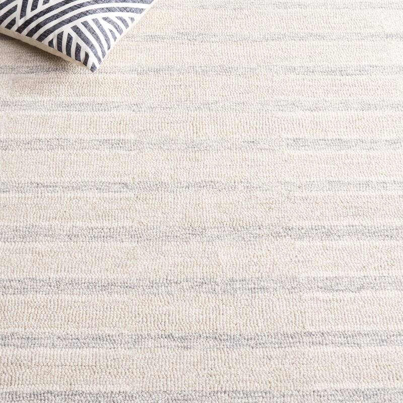 SAFAVIEH Handmade Ebony Fethiye Modern & Contemporary Wool Rug
