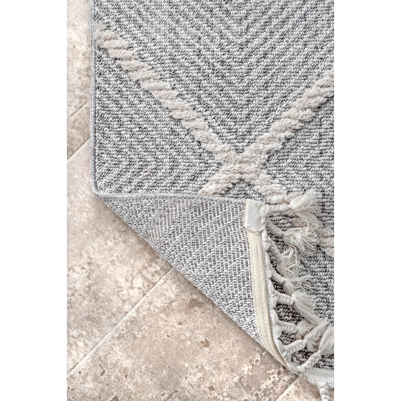 Nuloom Casual Geometric Tiles Tassel Quentin Area Rug