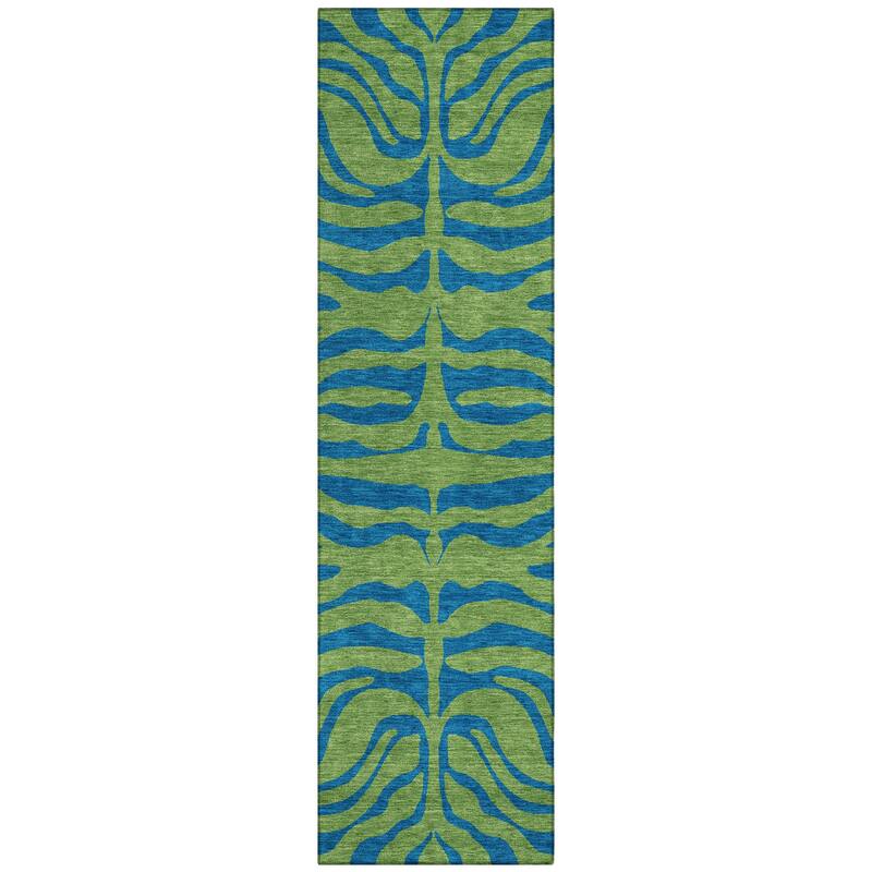 Machine Washable Indoor/ Outdoor Modern Animal Print Chantille Rug