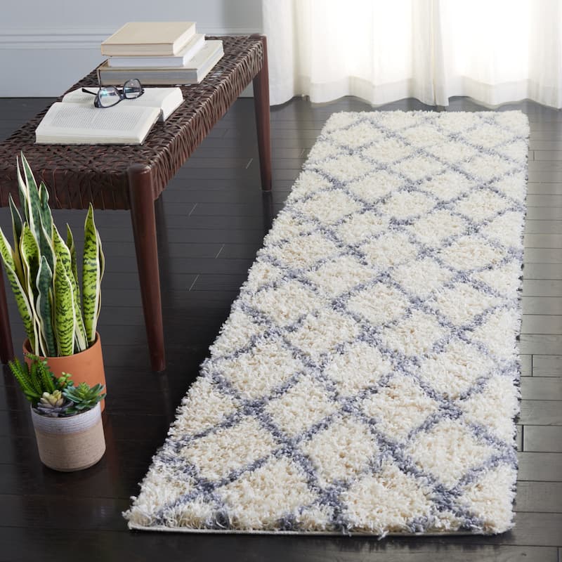 SAFAVIEH Venus Shag Alrun Moroccan 1.75-inch Thick Rug - 2'2" x 8' Runner - Ivory/Grey