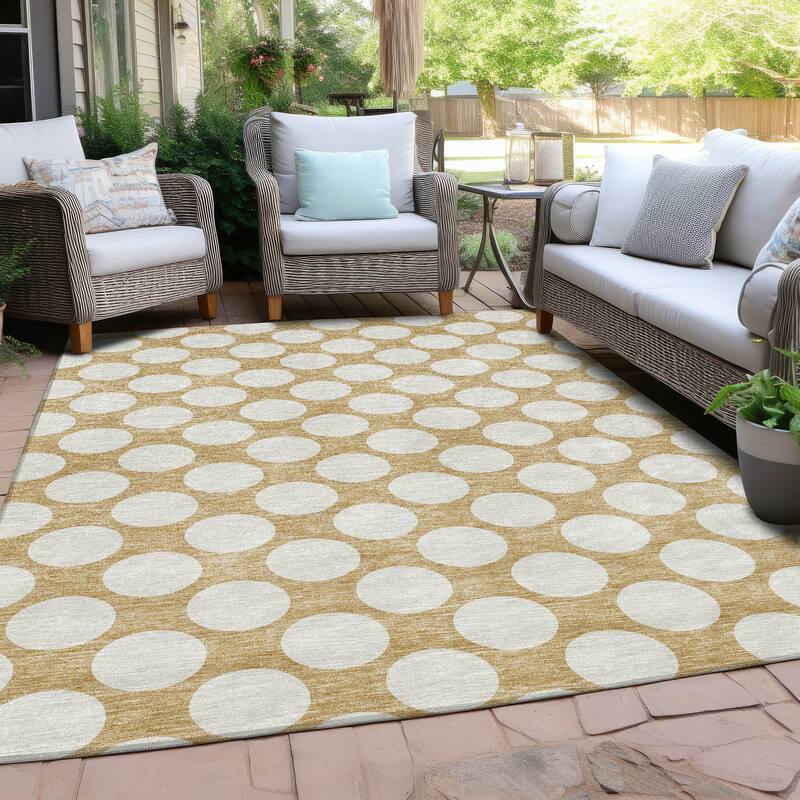 Machine Washable Indoor/ Outdoor Chantille Modern Dots Rug - Gold - 8' x 10'