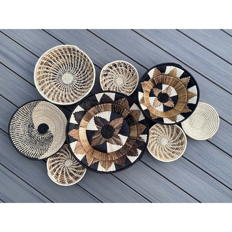 Set Of 8 Natural Color Wall Hanging Baskets 7.5"-12"