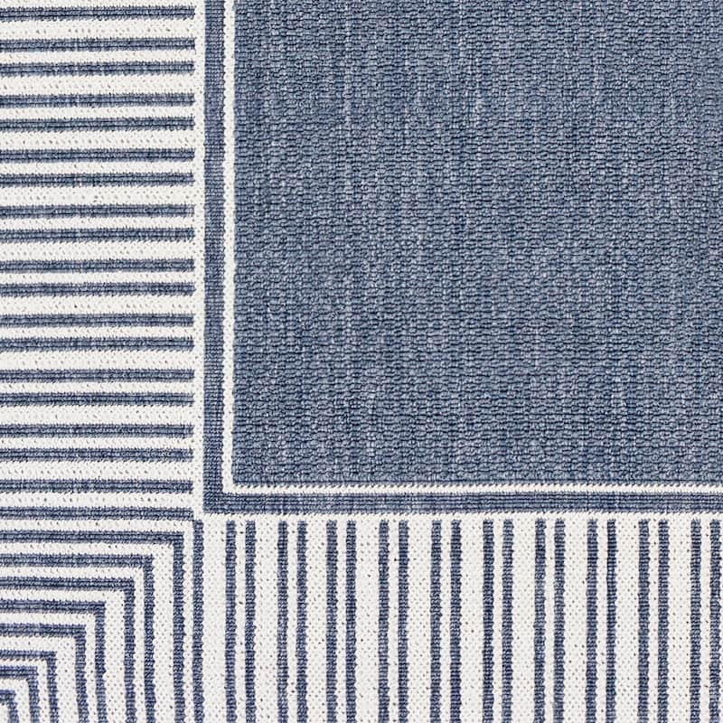Livabliss Felice Border Indoor/ Outdoor Area Rug - 5'3" Round - 5'3" Round