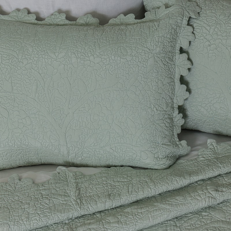Adeline Floral Quilt