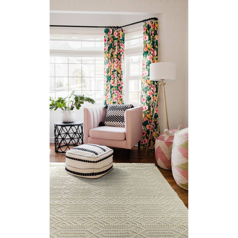 Mara Collection Ivory Square Indoor Throw Rug