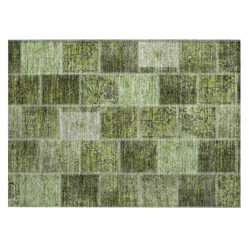 Machine Washable Indoor/ Outdoor Chantille Traditional Patchwork Rug