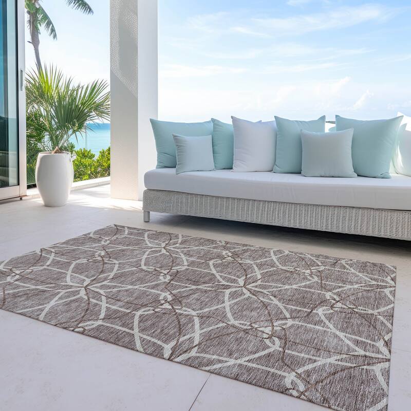 Machine Washable Indoor/ Outdoor Abstract Prism Chantille Rug - Taupe - 5' x 7'6"