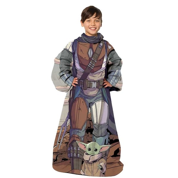 Star Wars: The Mandalorian Mando Youth Silk Touch Comfy Throw