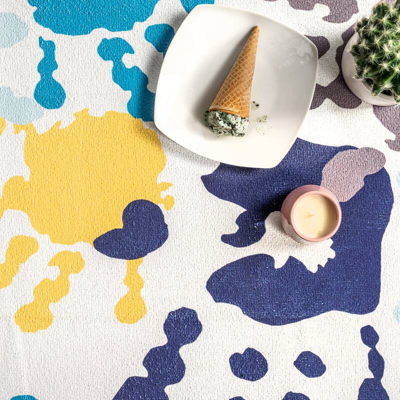 Nuloom Pinkie SpinClean Machine Washable Handprint Kids Area Rug