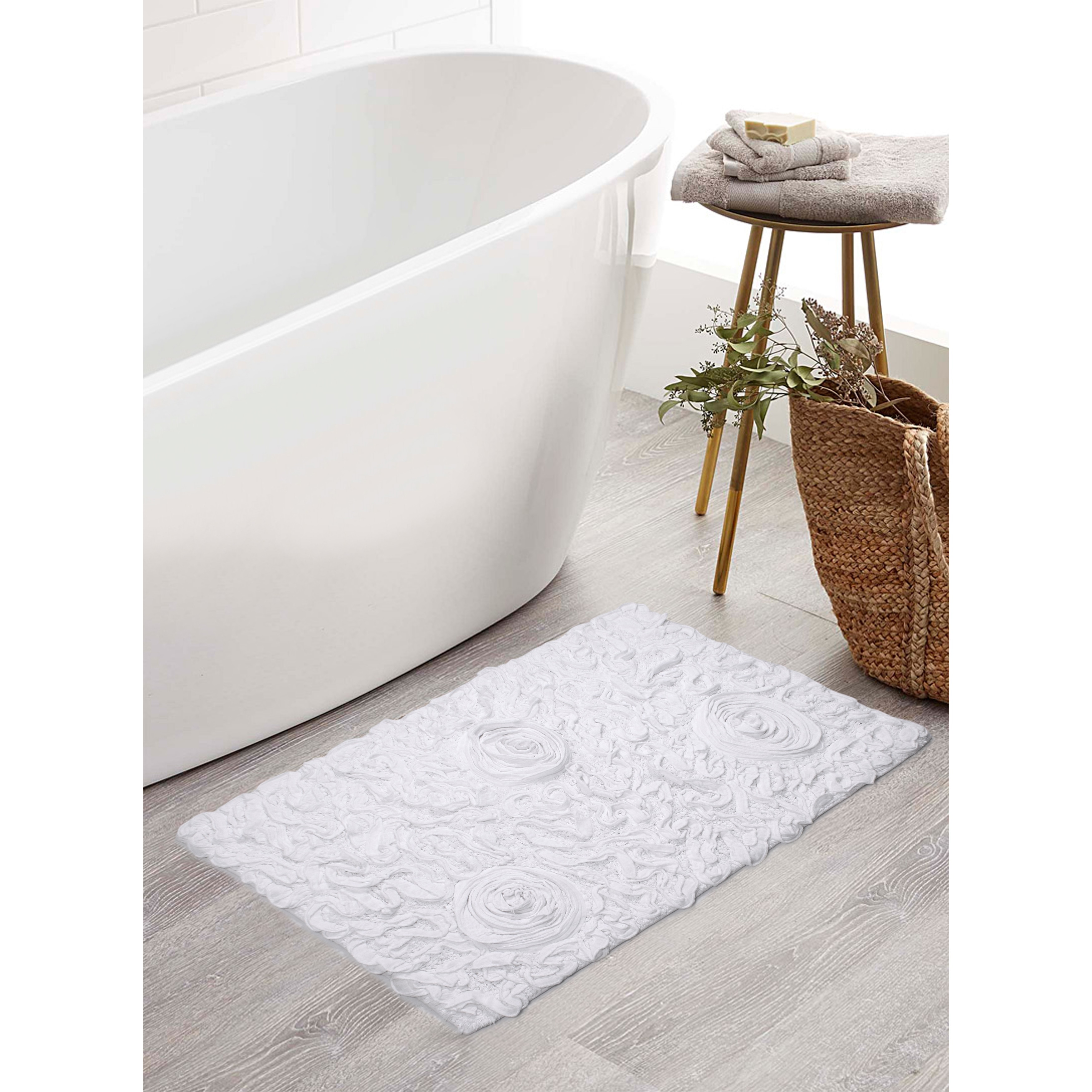 https://ak1.ostkcdn.com/images/products/is/images/direct/2d3ae33755812588669557772d05cc3435cc7666/Bell-Flower-Bathroom-Rug%2C-Cotton-Soft%2C-Water-Absorbent-Bath-Rug%2C-Non-Slip-Shower-Rug-Machine-Washable-21%22x34%22-Rectangle.jpg