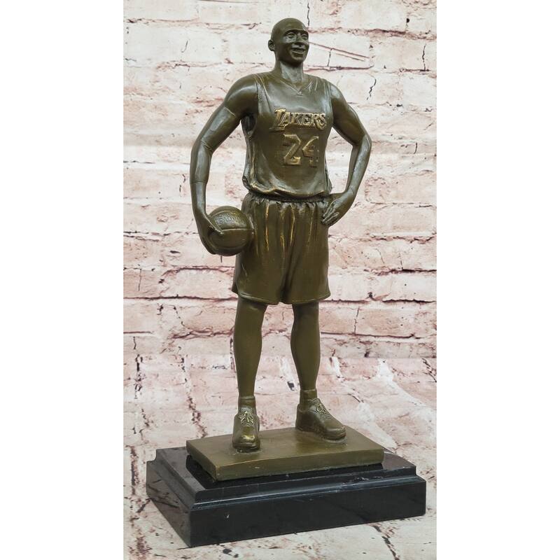 Bronze Nba Basketball Player Statue – Kobe Bryant Lakers #24 Sculpture