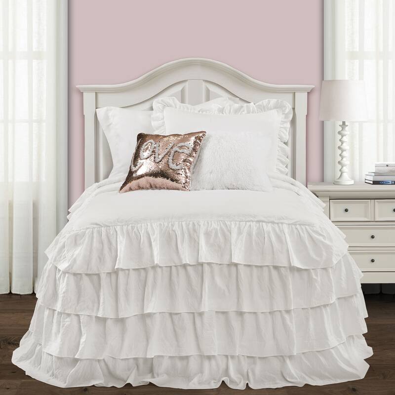 The Gray Barn Molly Mae Ruffle Skirt Bedspread Set