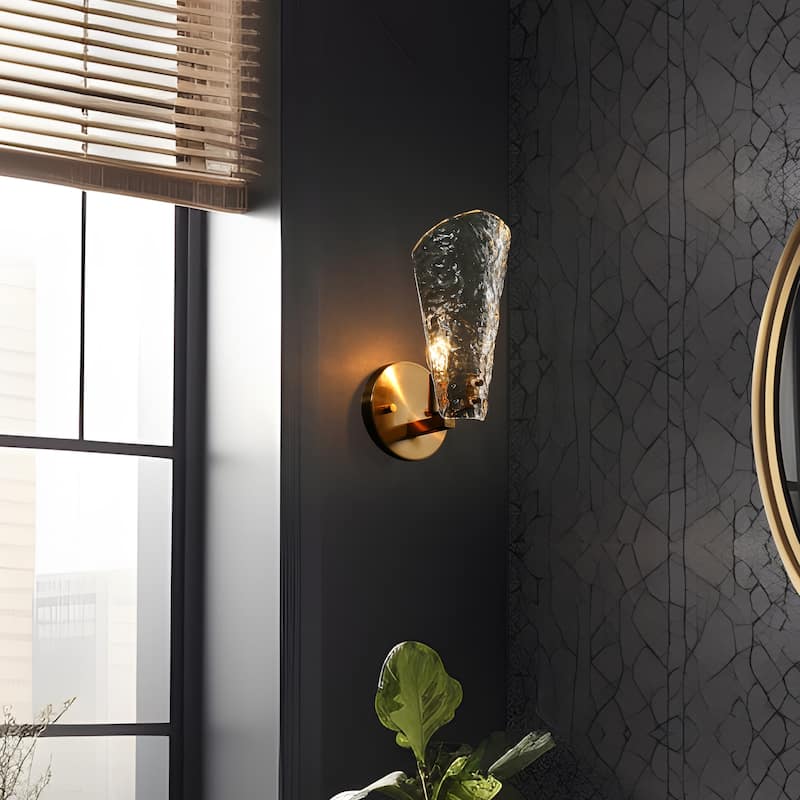 Fenro Modern Brass Wall Sconce Glass Art Deco Bathroom Vanity Light - Electroplated Gold - L4.7"*W5.9"*H10.6"