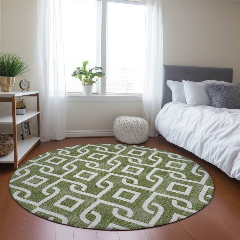 Machine Washable Indoor/ Outdoor Chantille Modern Trellis Rug - Olive - 8' x 8'