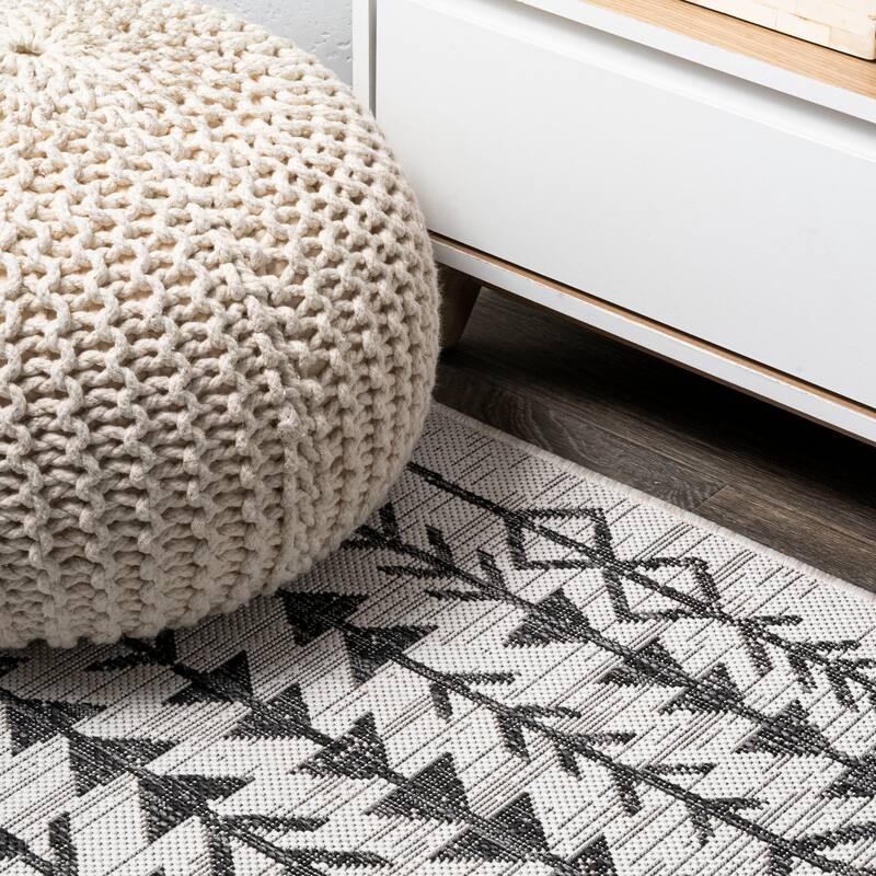 JONATHAN Y Sukie Bohemian Geometric Indoor/Outdoor Area Rug