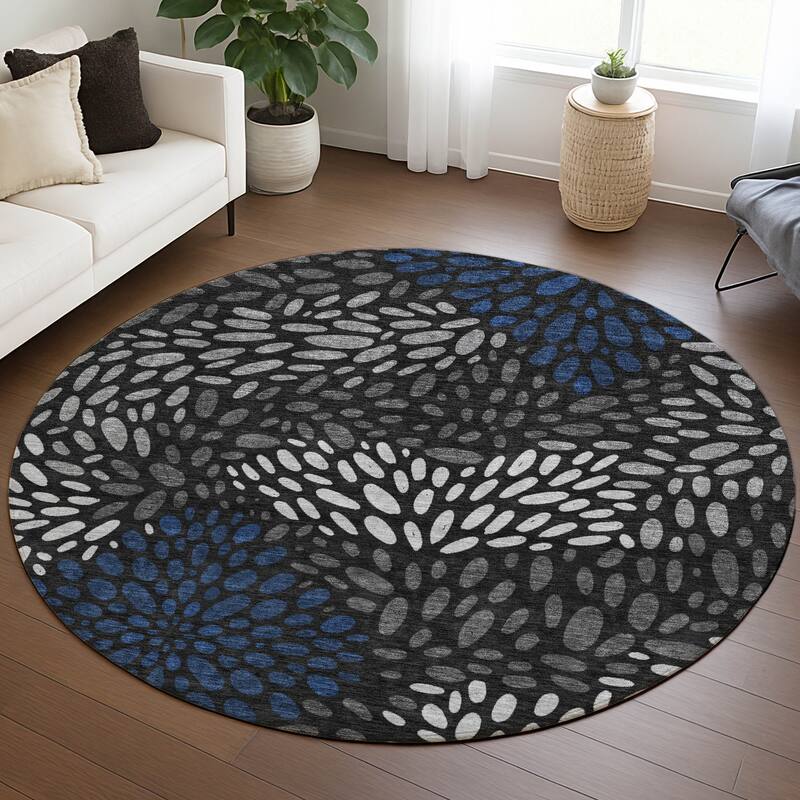 Machine Washable Indoor/ Outdoor Modern Genoa Chantille Rug