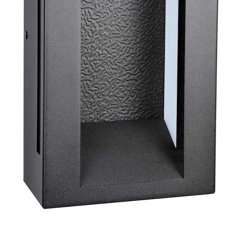 LamQee Modern Black Outdoor Wall Light Linear Textured LED Wall Sconce