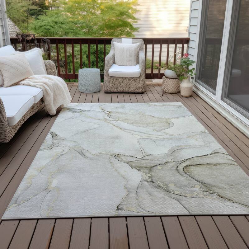 Machine Washable Indoor/ Outdoor Abstract Chantille Rug
