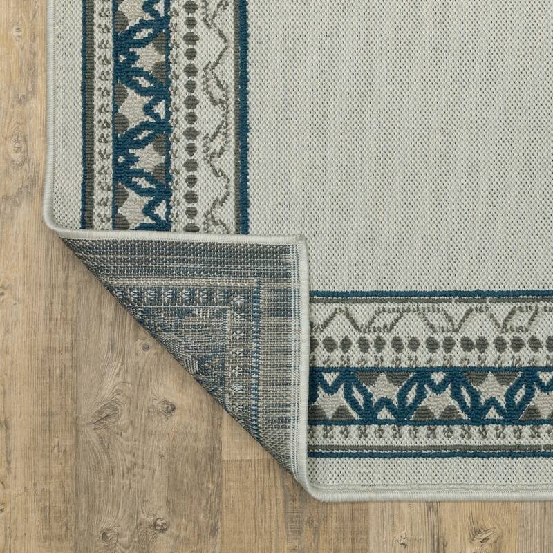 Vista Home Talcot Detailed Border Grey/ Teal Indoor-Outdoor Area Rug