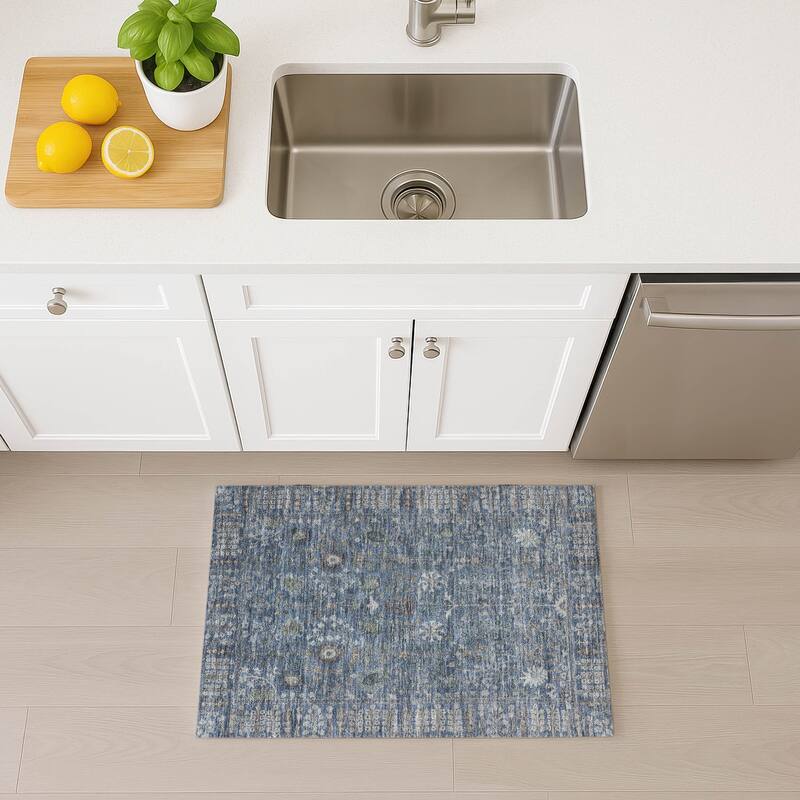 Machine Washable Indoor/ Outdoor Traditional Classic Chantille Rug