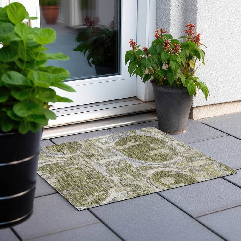 Machine Washable Indoor/ Outdoor Chantille Contemporary Abstract Rug - Olive - 1'8" x 2'6"