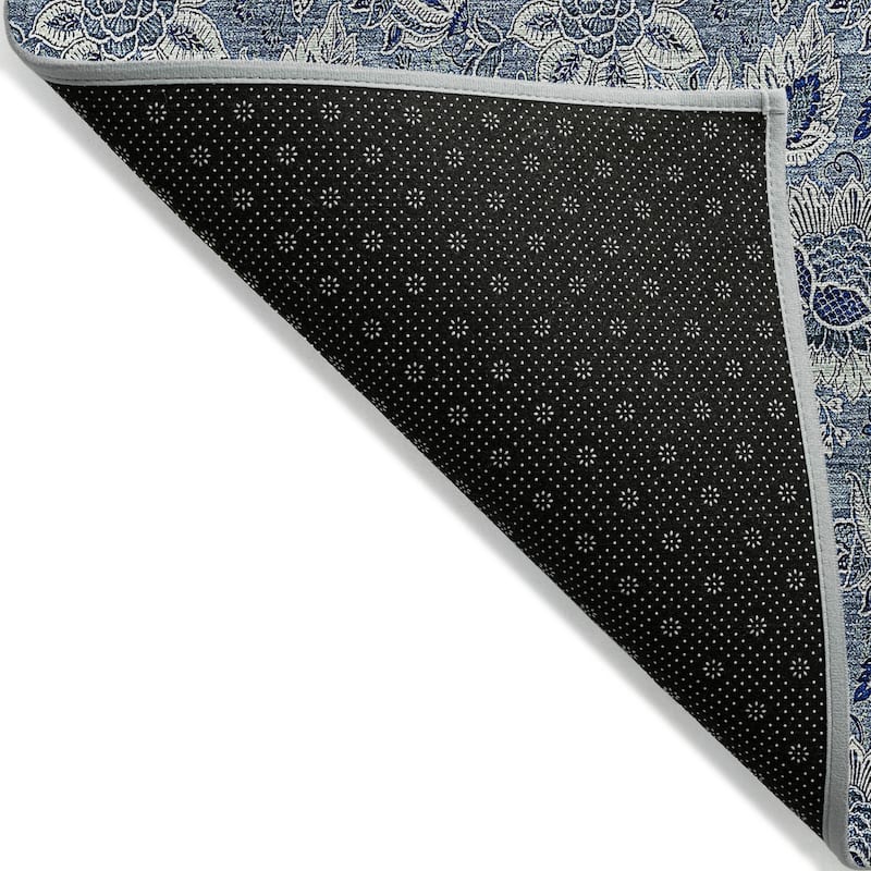 Machine Washable Indoor/ Outdoor Chantille Floral Farmhouse Rug