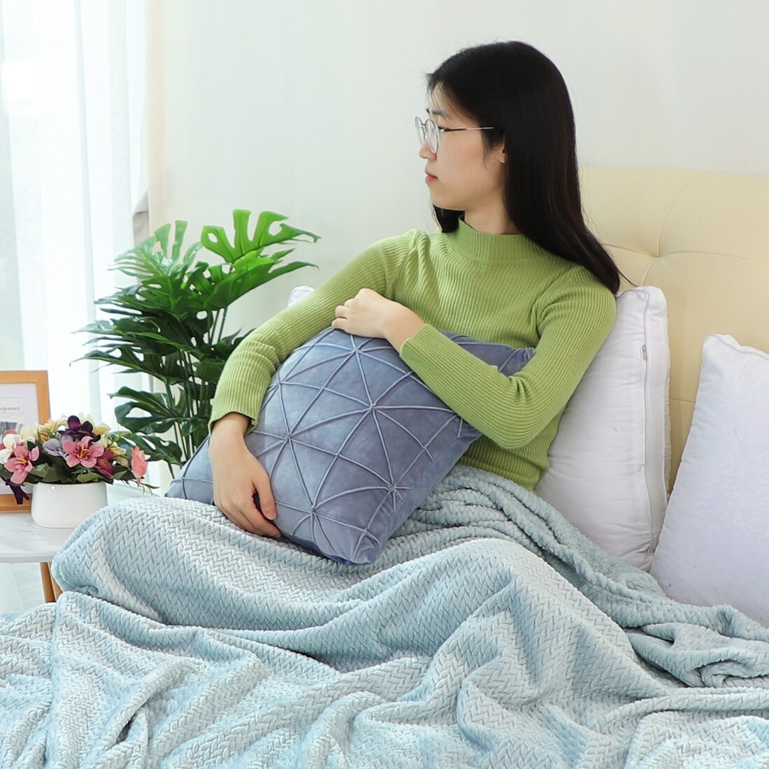 Shop Luxury Leaves Throws Fleece Warm Extra Large Sofa Blankets 70 X78 Pale Green Aqua 70 X 78 Overstock 32192679