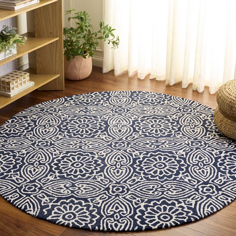 SAFAVIEH Hand-Tufted Blossom Naamah Patterned Wool Rug - Blue/Ivory - 6' Round