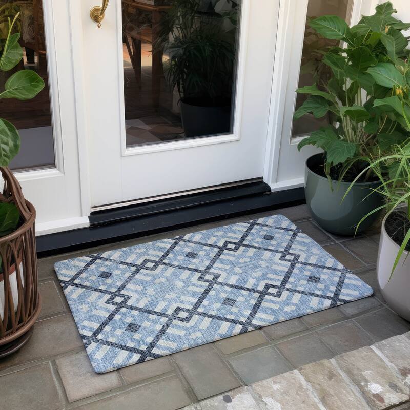 Machine Washable Indoor/ Outdoor Chantille Contemporary Trellis Rug