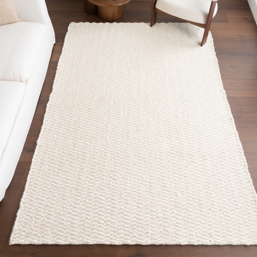 Nuloom Glendora Hand Woven Chevron Area Rug