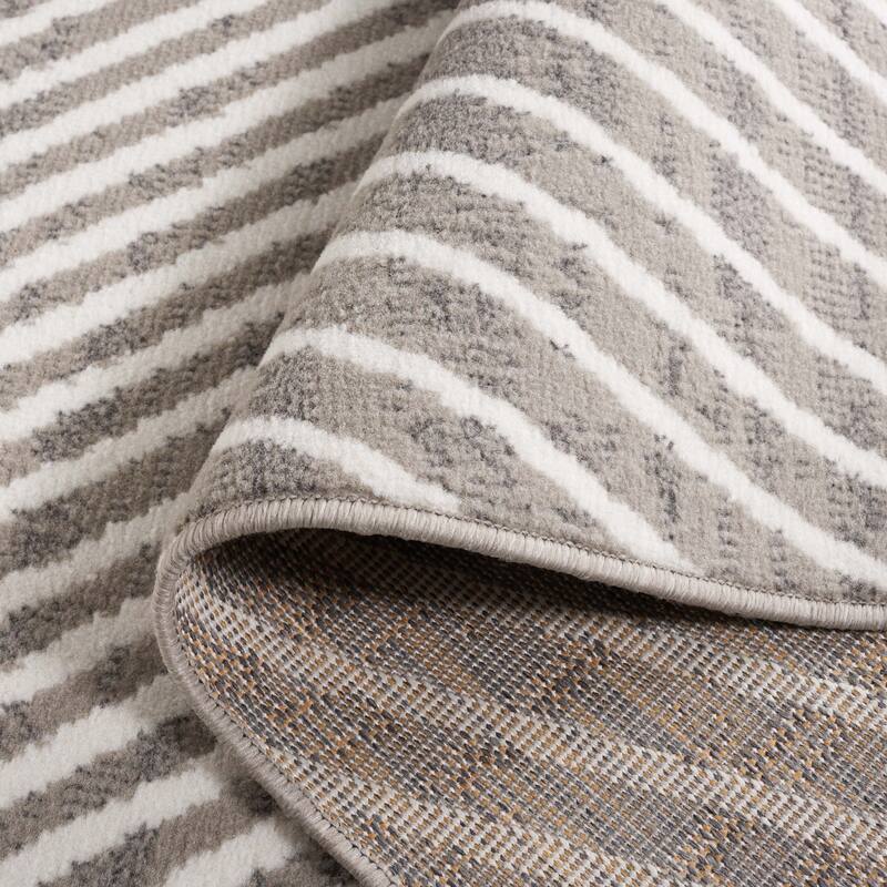 SAFAVIEH Pyramid Glennie Modern Geometric Rug