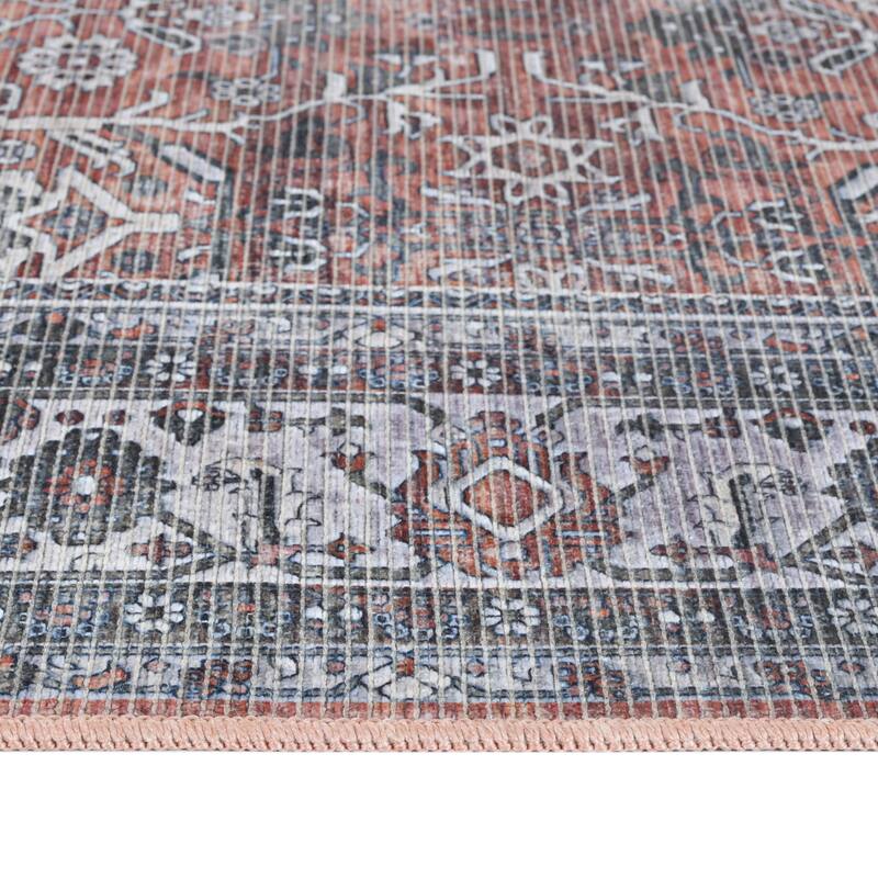 Alaska Machine-Washable Vintage Medallion Power-Loomed Area/Runner Rug