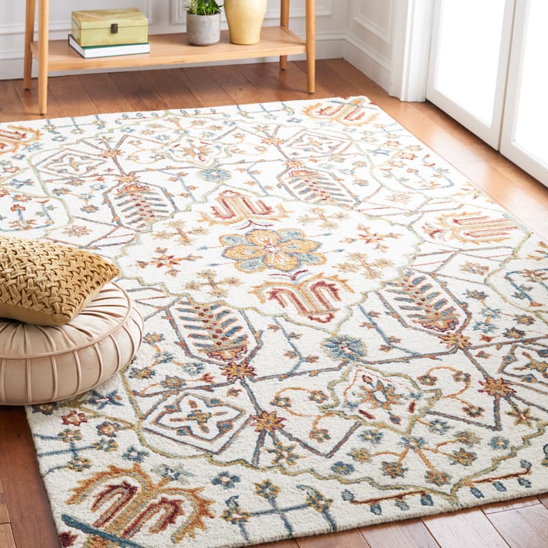 SAFAVIEH Handmade Heritage Snjolaug Floral Wool Rug - 3' x 5' - Ivory/Grey